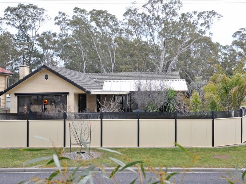 358 High Street, Kangaroo Flat VIC 3555