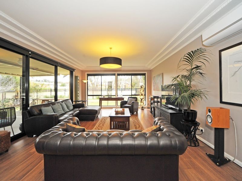 358 High Street, Kangaroo Flat VIC 3555