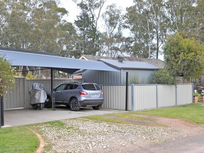 358 High Street, Kangaroo Flat VIC 3555
