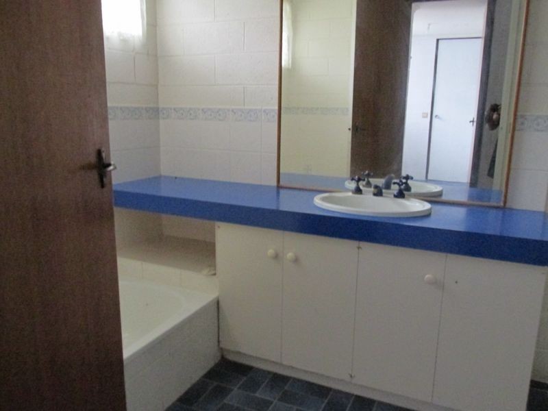 90 Crusoe Road, Kangaroo Flat VIC 3555