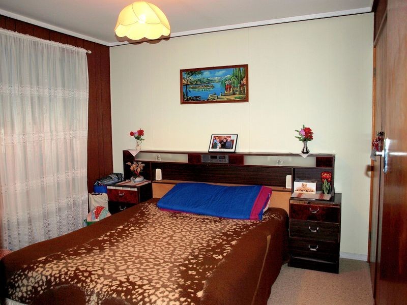 2/87 Ebden Street, Heathcote VIC 3523