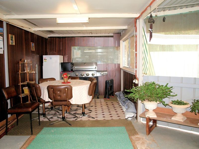 2/87 Ebden Street, Heathcote VIC 3523