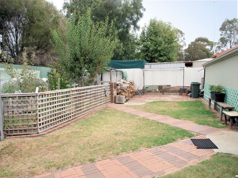 2/87 Ebden Street, Heathcote VIC 3523