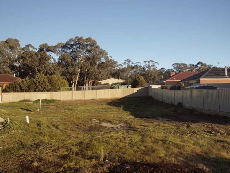 8 Cobb Court, Kangaroo Flat VIC 3555