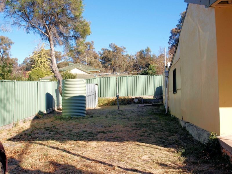 19 Shakespeare Street, Spring Gully VIC 3550