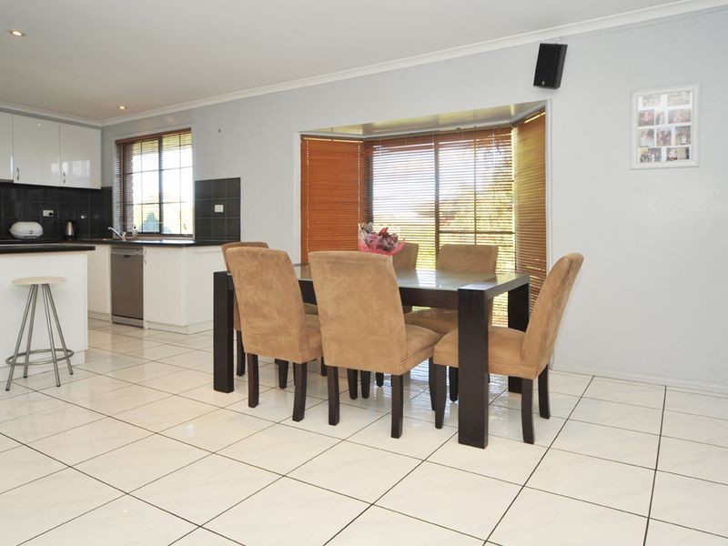 15 Magellan Crescent, Kangaroo Flat VIC 3555