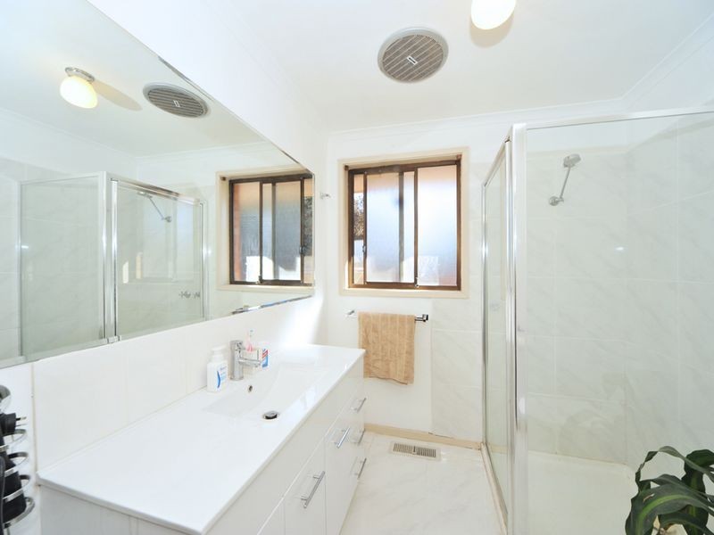 15 Magellan Crescent, Kangaroo Flat VIC 3555