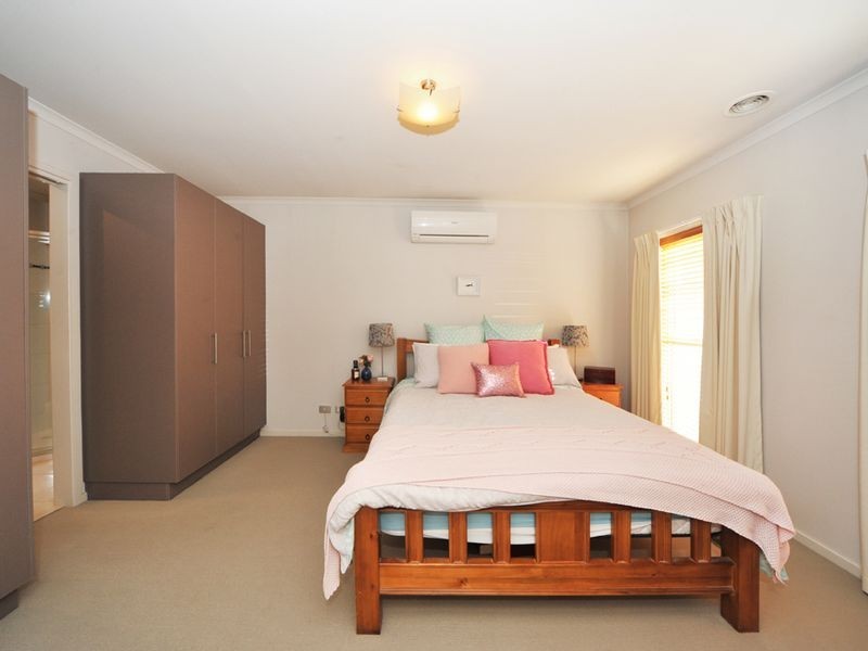 21 Symonds Street, Golden Square VIC 3555