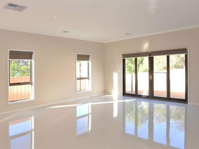 8A Benjamin Court, Spring Gully VIC 3550