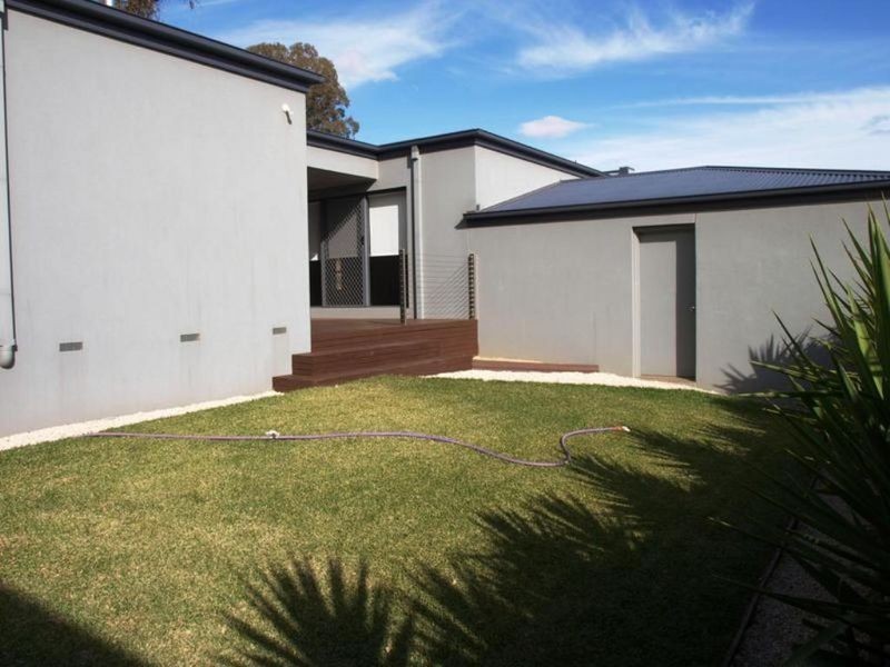 3 Lillie Lane, Strathdale VIC 3550