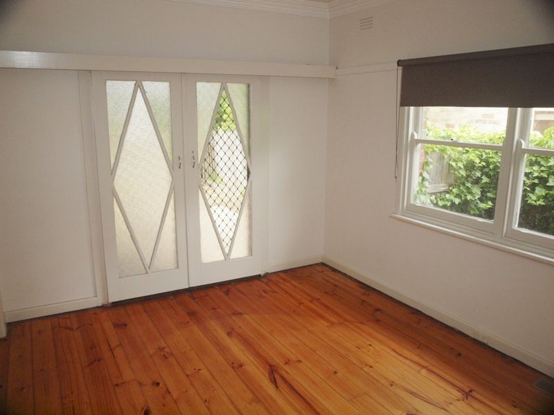 198 High Street, Kangaroo Flat VIC 3555