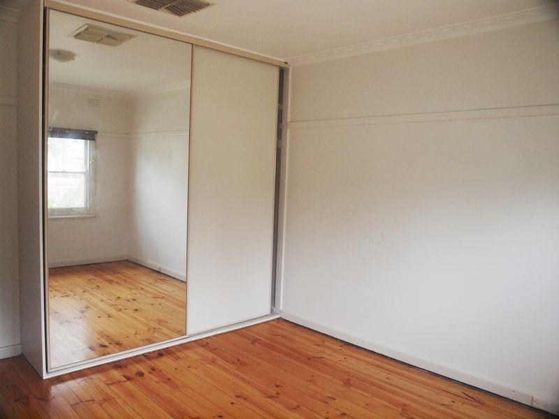 198 High Street, Kangaroo Flat VIC 3555