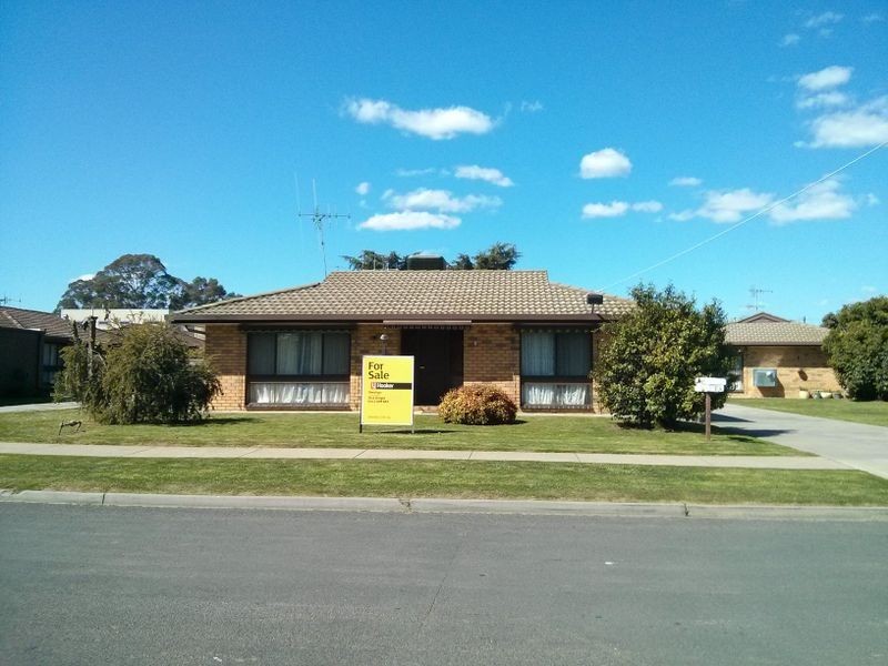 1/7 Carpenter Street, Kangaroo Flat VIC 3555