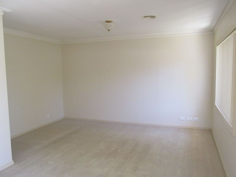 9 Claire Court, Kennington VIC 3550