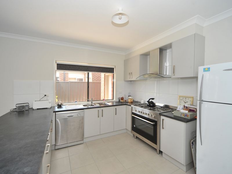 2 Peninsula Drive, Eaglehawk VIC 3556