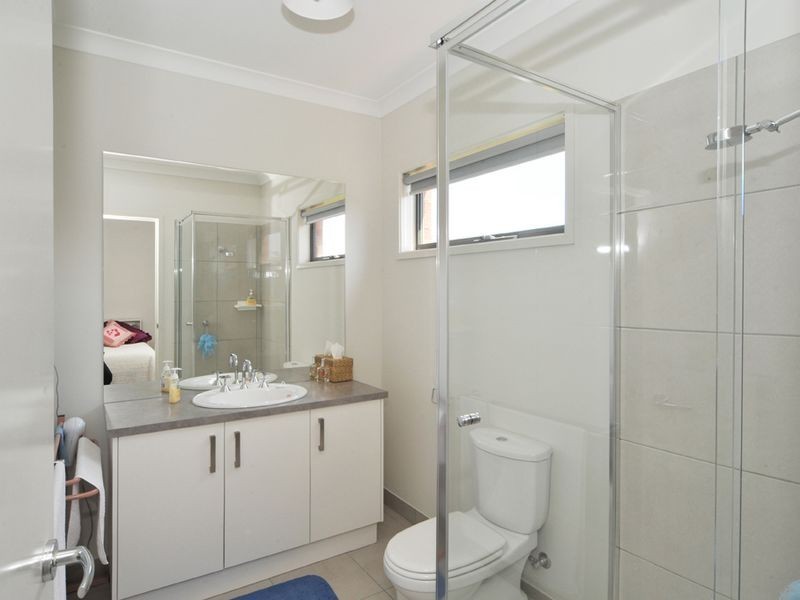 2 Peninsula Drive, Eaglehawk VIC 3556