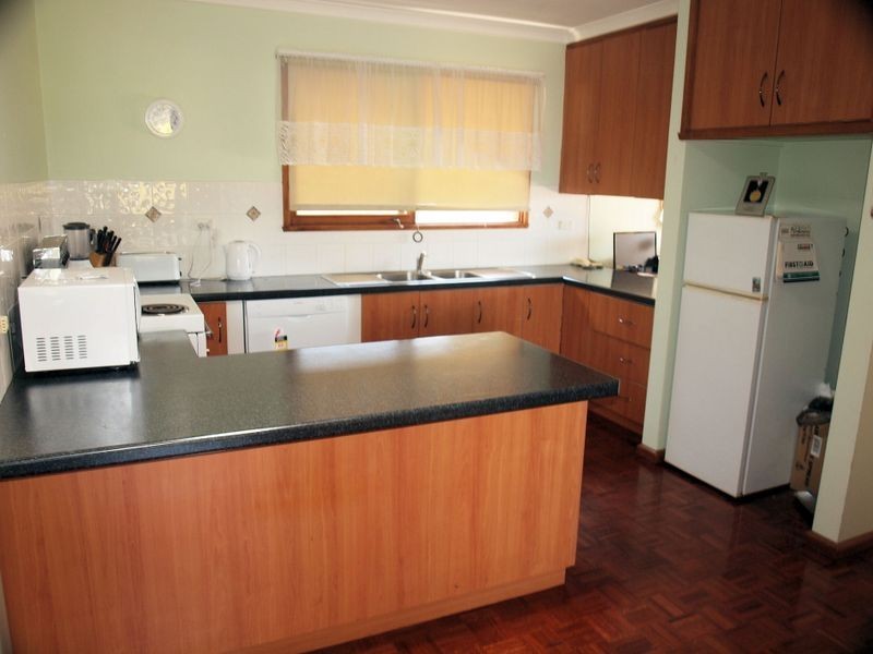 2 James Street, Strathdale VIC 3550