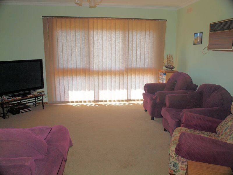 2 James Street, Strathdale VIC 3550