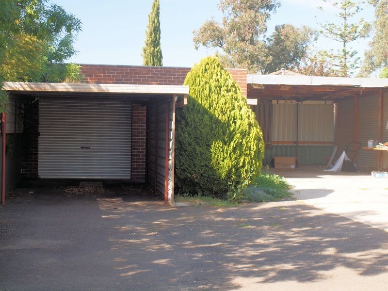 2 James Street, Strathdale VIC 3550