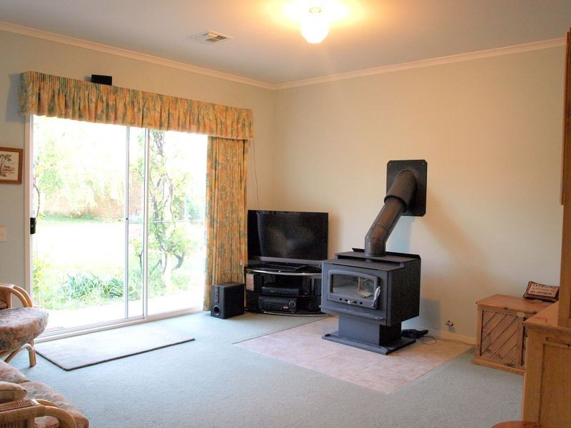 136 Hilda Drive, Ravenswood VIC 3453