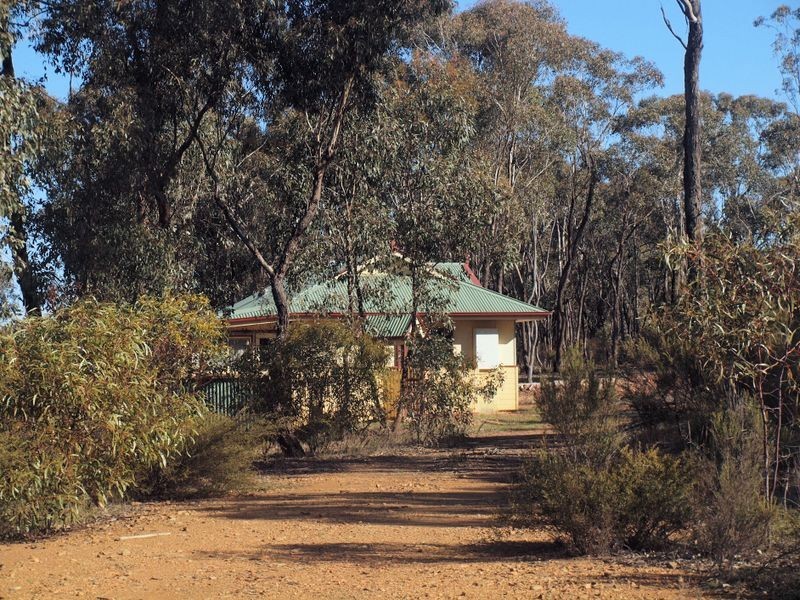 66 Ellesmere Ave, Axedale VIC 3551