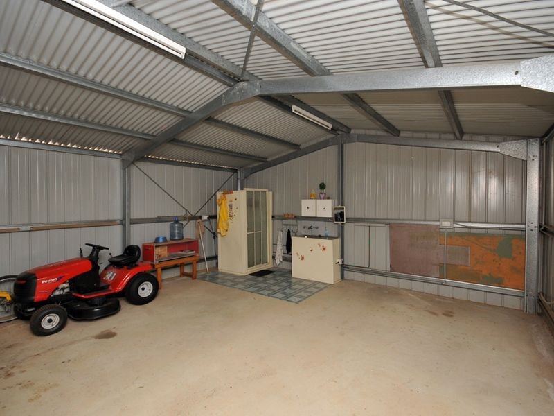 210 Hall Rd, Heathcote VIC 3523
