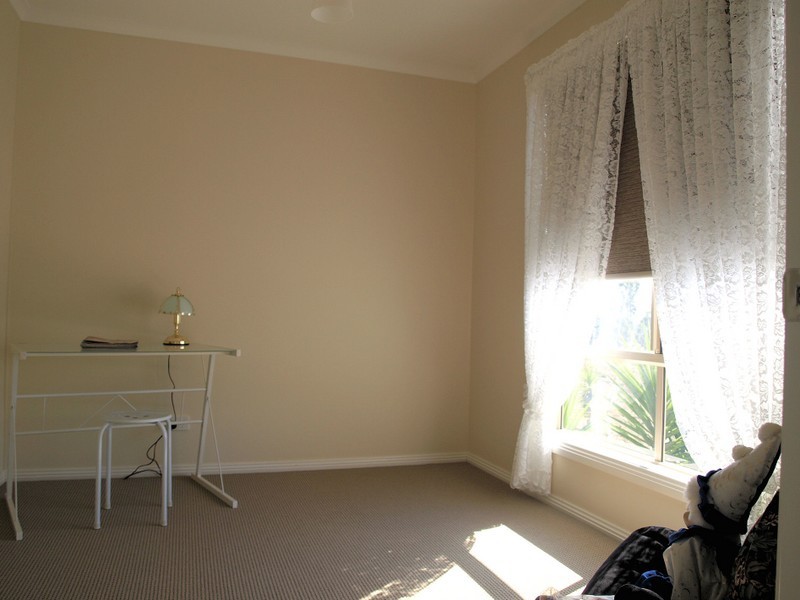 210 Hall Rd, Heathcote VIC 3523