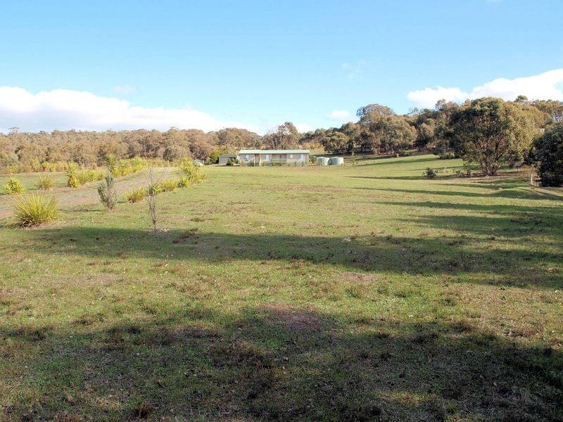 210 Hall Rd, Heathcote VIC 3523