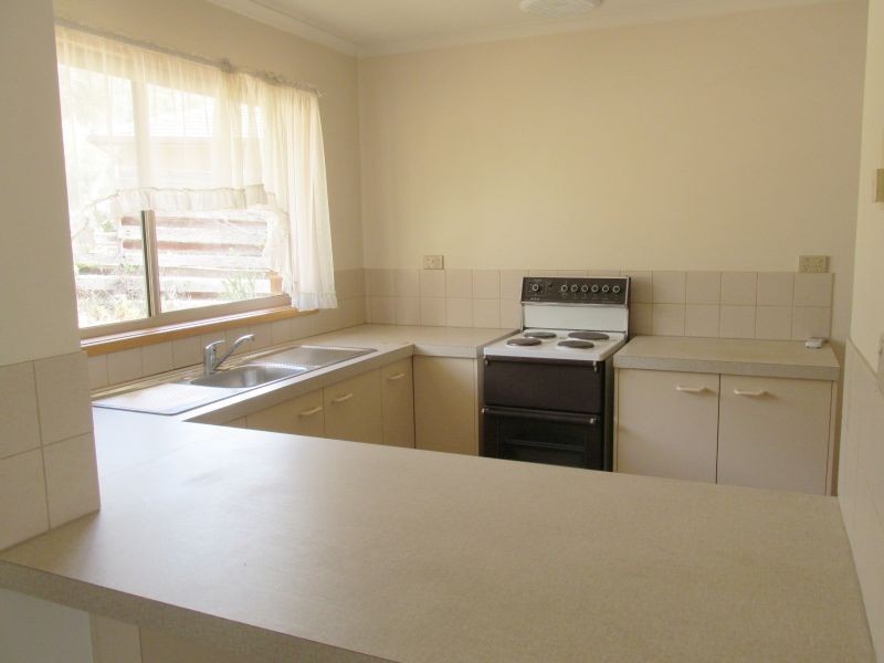 1/10 Emmett Street, Golden Square VIC 3555