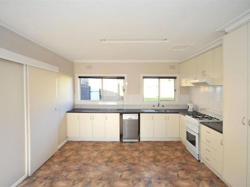 3 Pethard Place, Golden Square VIC 3555