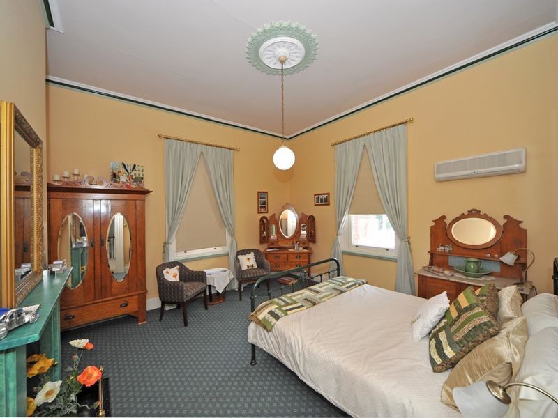2 Peg Leg Road, Eaglehawk VIC 3556