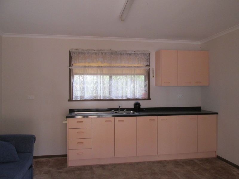 13 Theodore Street, Flora Hill VIC 3550