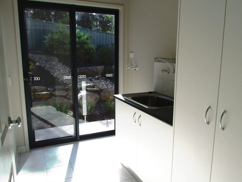 6 Preston Place, Golden Square VIC 3555