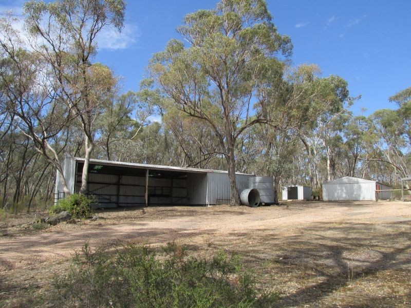 51 Axe Creek Road, Axe Creek VIC 3551