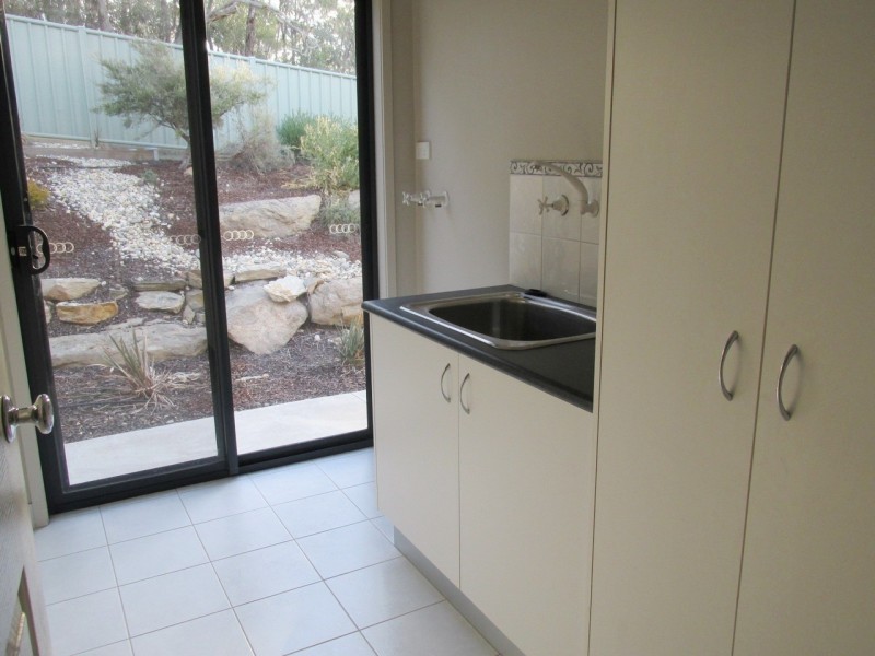 6 Preston Place, Golden Square VIC 3555