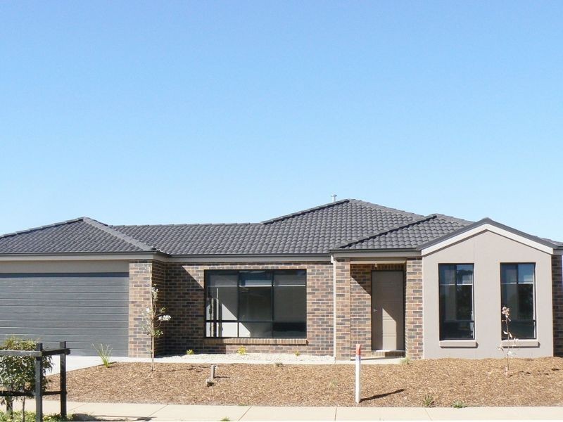 2 Yellowgum Drive, Epsom VIC 3551