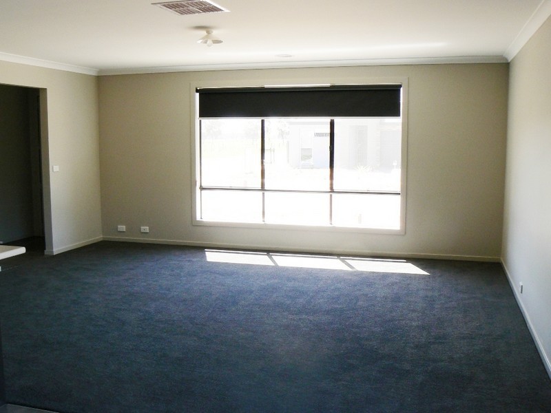 2 Yellowgum Drive, Epsom VIC 3551