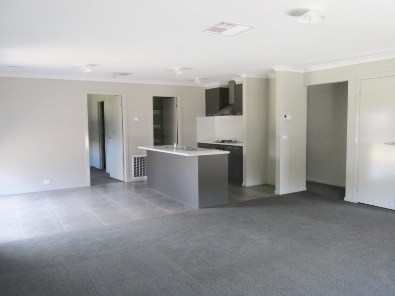 2 Yellowgum Drive, Epsom VIC 3551