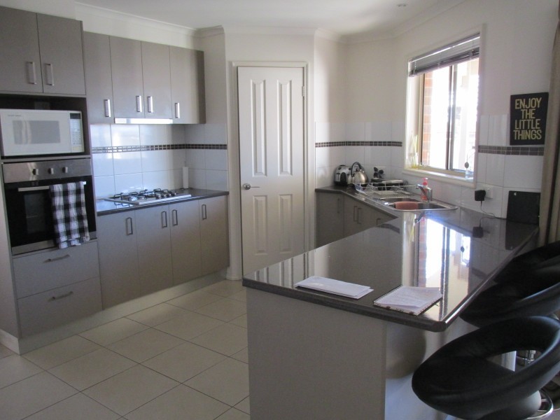 11 Rosewood Mews, Golden Square VIC 3555