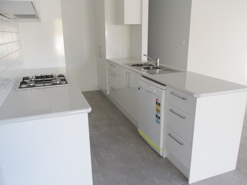 8A Houlahan Street, Flora Hill VIC 3550