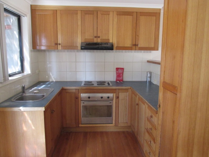 2/103 Osborne Street, Flora Hill VIC 3550