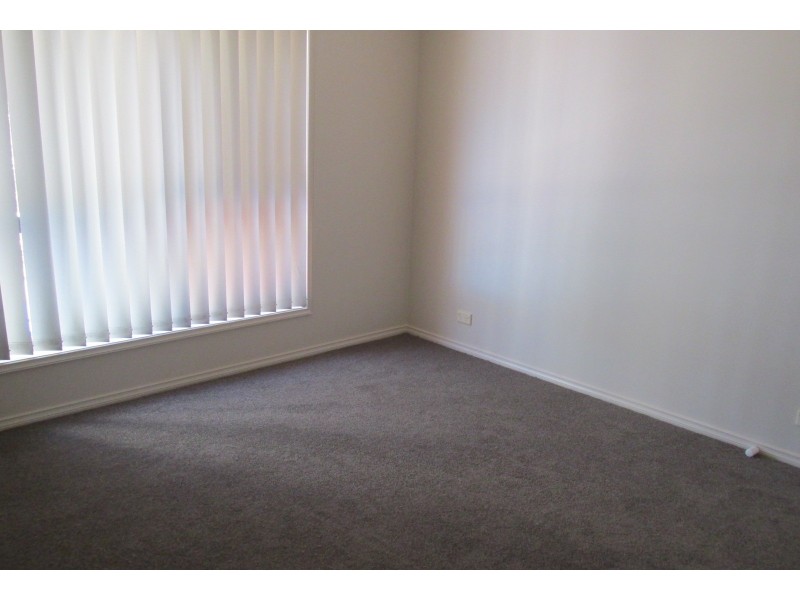 2/103 Osborne Street, Flora Hill VIC 3550