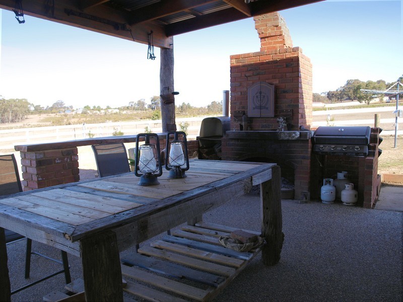 80 Anderson Court, Heathcote VIC 3523