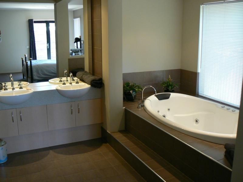 68 High Street, Marong VIC 3515