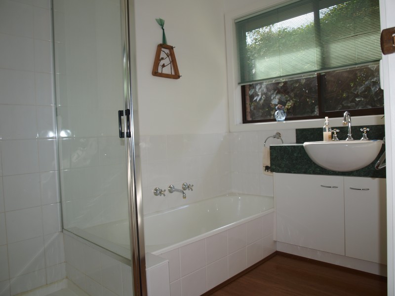 13 Autumn Gully Road, Spring Gully VIC 3550