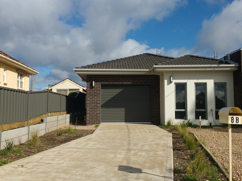 8B Houlahan Street, Flora Hill VIC 3550