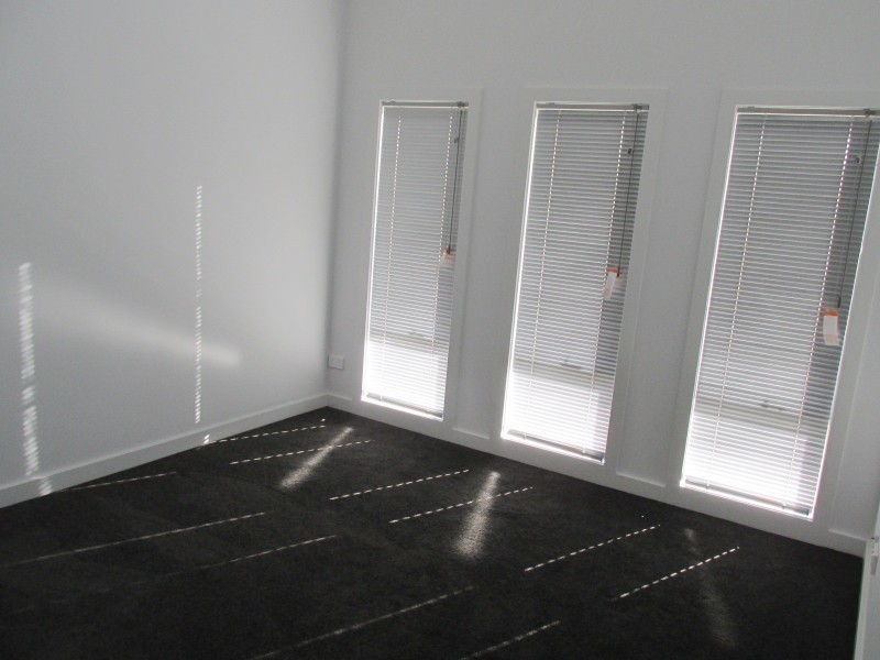 8B Houlahan Street, Flora Hill VIC 3550