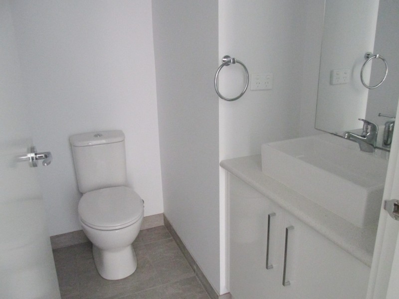 8B Houlahan Street, Flora Hill VIC 3550