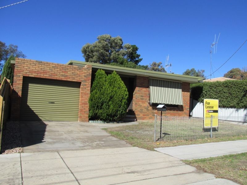 135 Gladstone Street, Quarry Hill VIC 3550