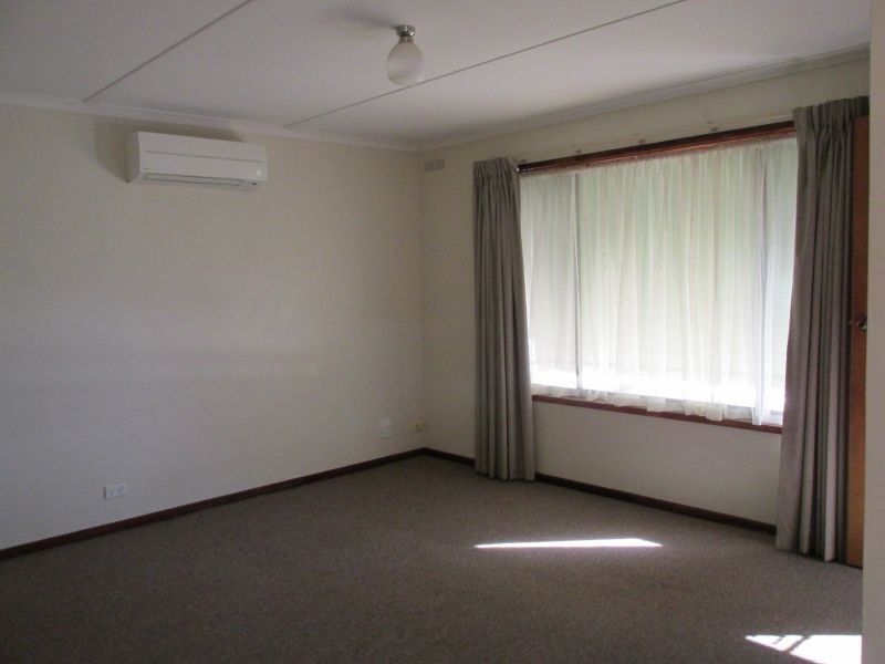 135 Gladstone Street, Quarry Hill VIC 3550